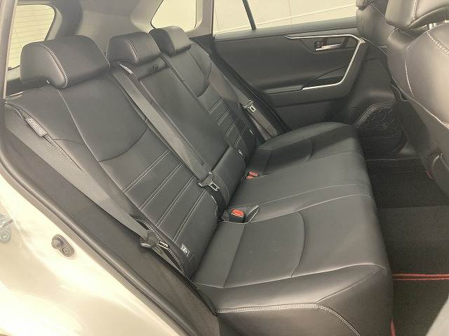 RAV4G “Z package” 内装他