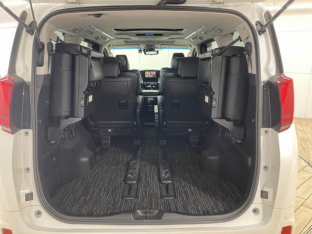 トヨタ&nbsp;アルファードの画像13