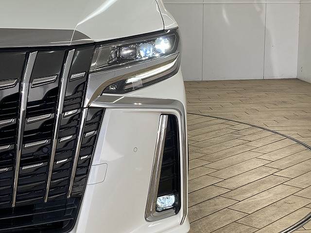 トヨタ&nbsp;アルファードの画像20