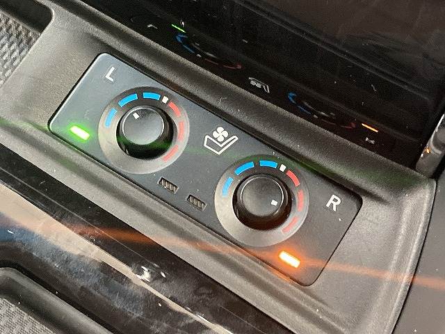 トヨタ&nbsp;ヴェルファイアの画像8