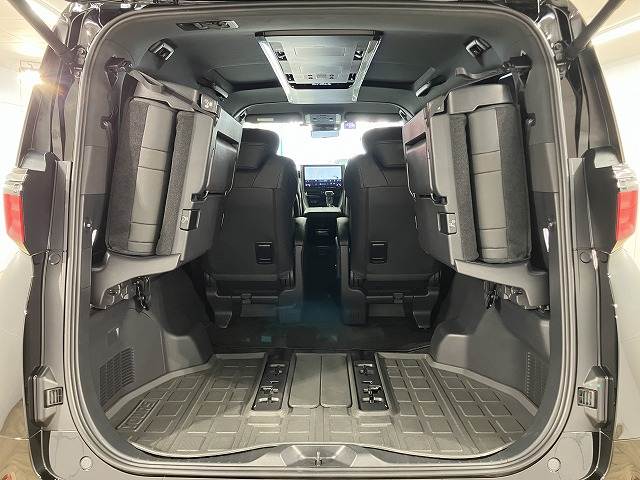 トヨタ&nbsp;アルファードの画像13