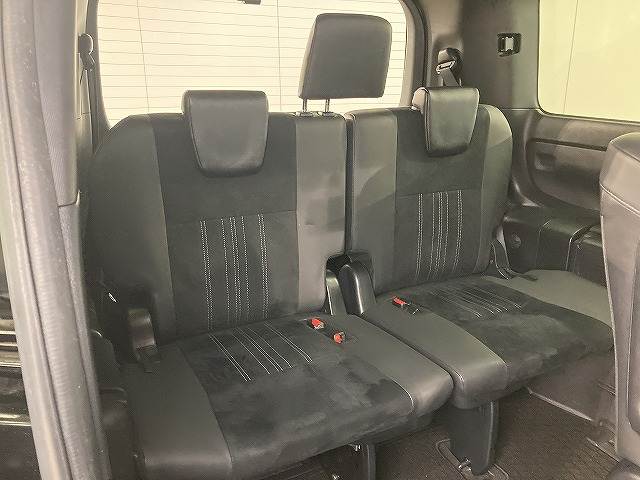 トヨタ&nbsp;エスクァイアハイブリッドの画像7