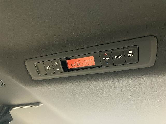 トヨタ&nbsp;ノアの画像9