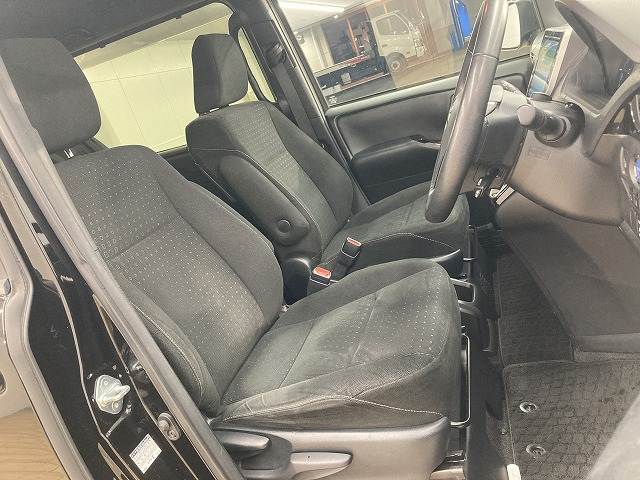 トヨタ&nbsp;ノアハイブリッドの画像5