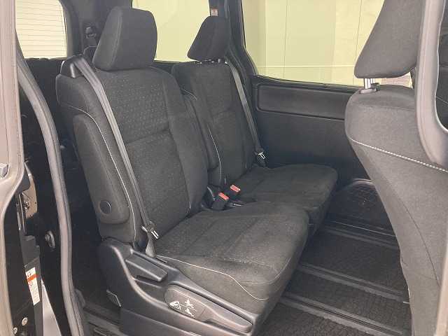 トヨタ&nbsp;ノアハイブリッドの画像6