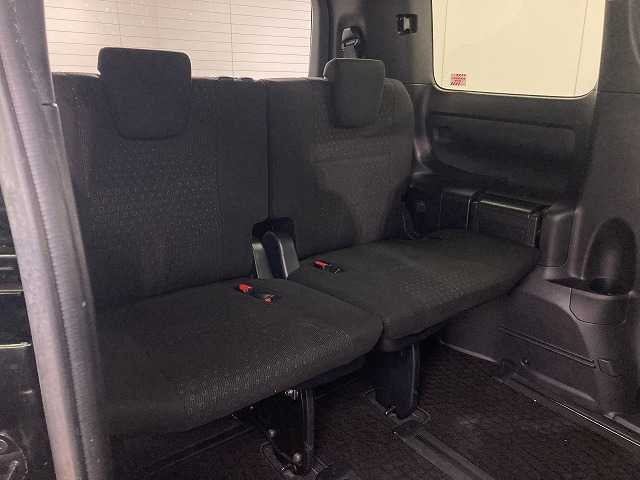 トヨタ&nbsp;ノアハイブリッドの画像7