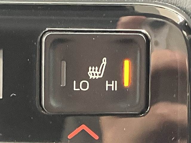 トヨタ&nbsp;ヴォクシーハイブリッドの画像9