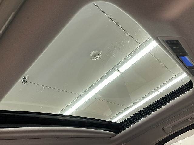 トヨタ&nbsp;ヴェルファイアの画像8