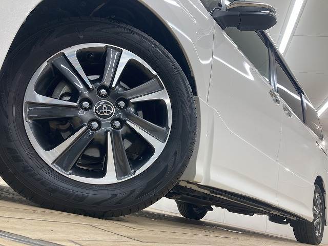 トヨタ&nbsp;ヴォクシーの画像19