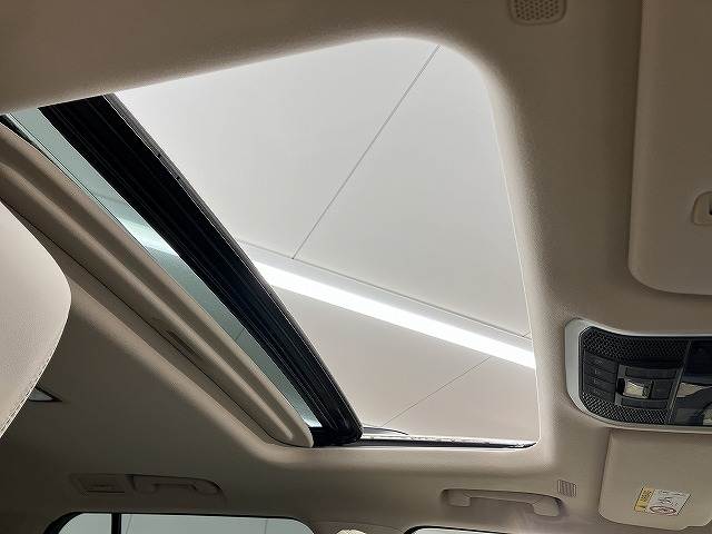 トヨタ&nbsp;ランドクルーザー300系の画像8