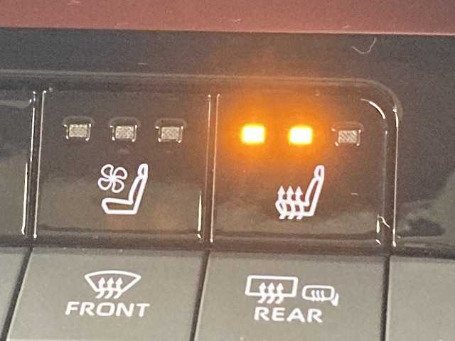 トヨタ&nbsp;プリウスの画像8