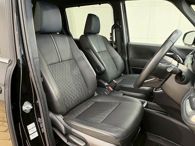 ノアハイブリッド□S-Z 内装他