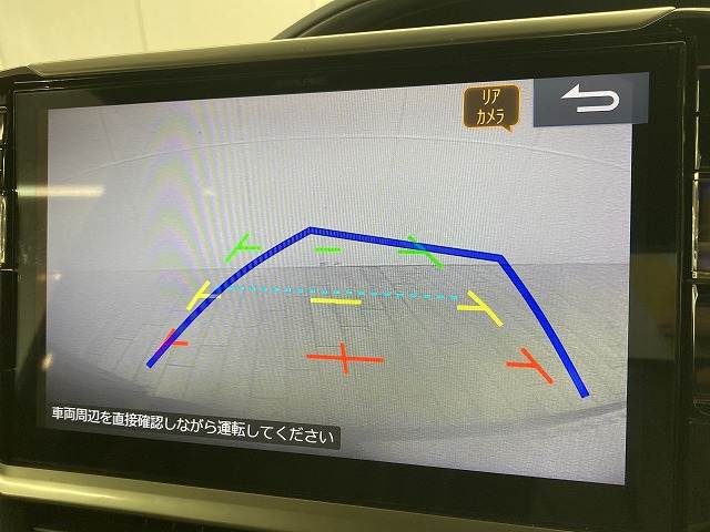 エスクァイアハイブリッドGi “Premium Package” 内装他