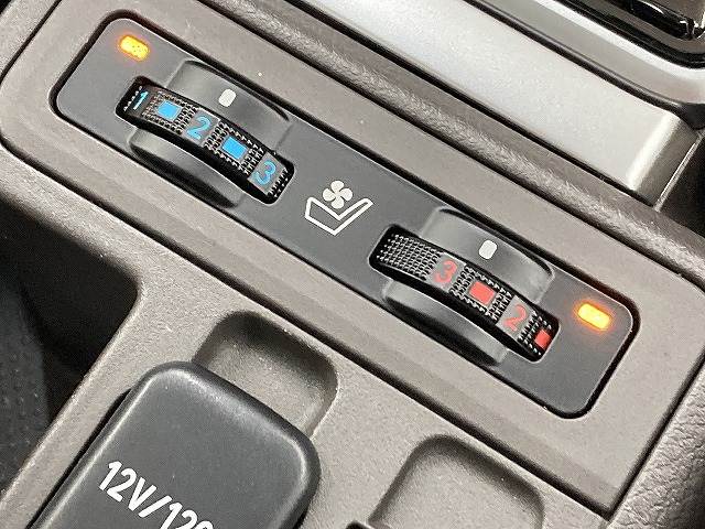 トヨタ&nbsp;ランドクルーザープラドの画像9