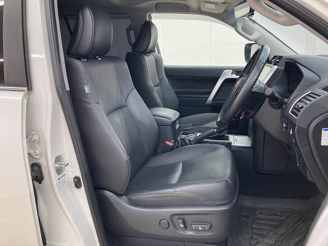 トヨタ ランドクルーザープラドの画像5