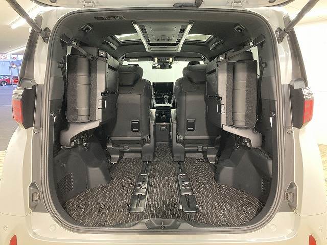 トヨタ&nbsp;アルファードの画像13