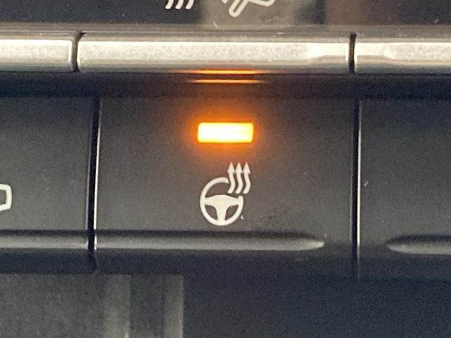 トヨタ ヴォクシーハイブリッドの画像9