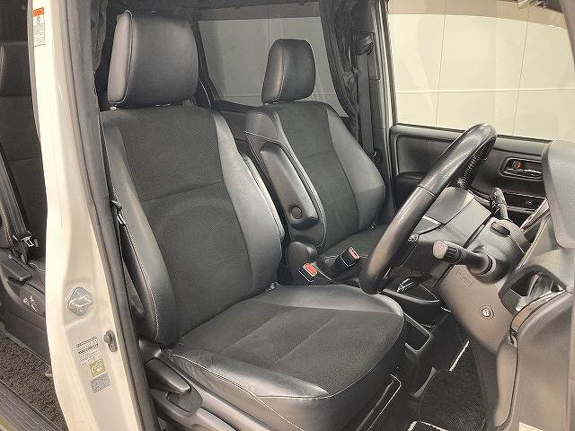 トヨタ&nbsp;ノアハイブリッドの画像5