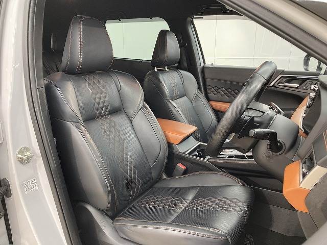 三菱 アウトランダーPHEVの画像4