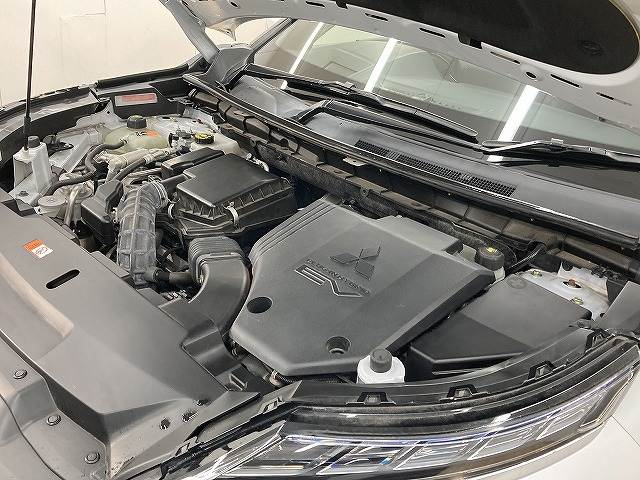 三菱 アウトランダーPHEVの画像17