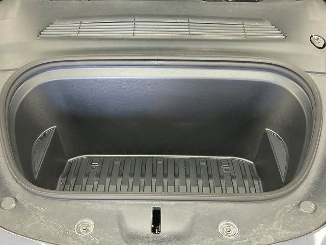 テスラ&nbsp;Model Yの画像18