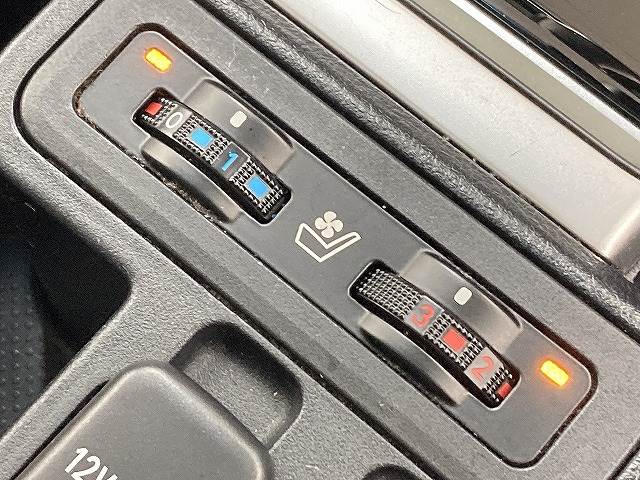 トヨタ&nbsp;ランドクルーザープラドの画像8