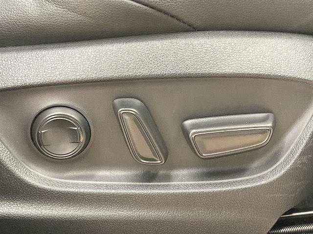 トヨタ&nbsp;カローラクロスの画像8