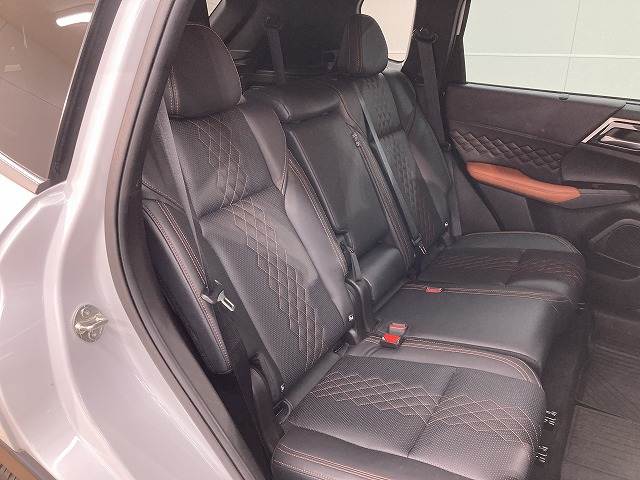 三菱&nbsp;アウトランダーPHEVの画像6