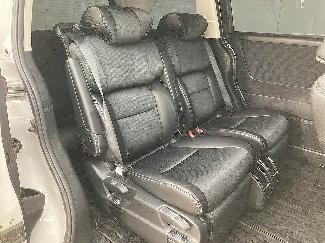 オデッセイe:HEV ABSOLUTE・EX 内装他