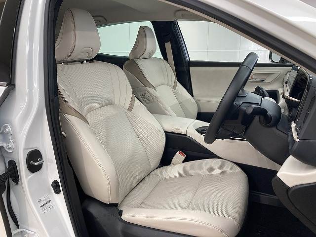 クラウンクロスオーバー□G “Advanced・Leather Package” 内装他