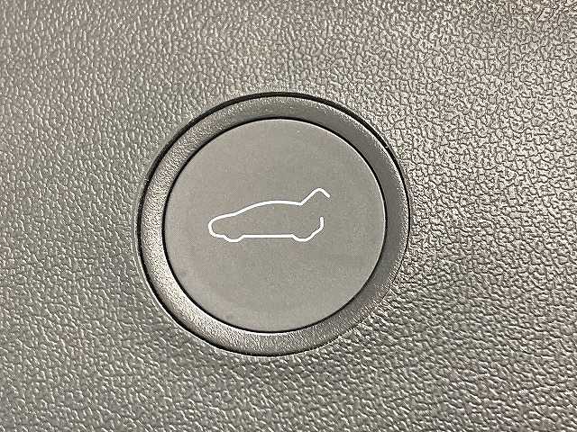 テスラ&nbsp;Model 3の画像10