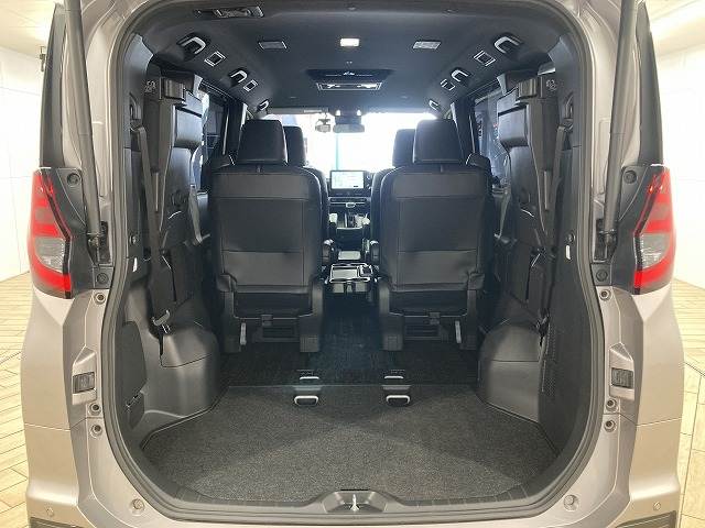 トヨタ&nbsp;ノアハイブリッドの画像13