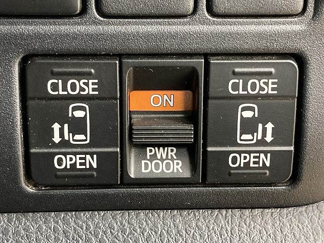 トヨタ&nbsp;ヴォクシーの画像8