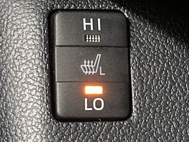 トヨタ&nbsp;プリウスPHVの画像9