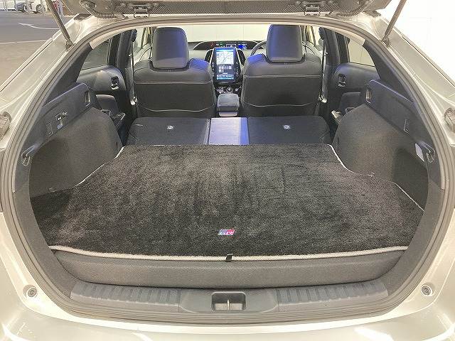 トヨタ&nbsp;プリウスPHVの画像13