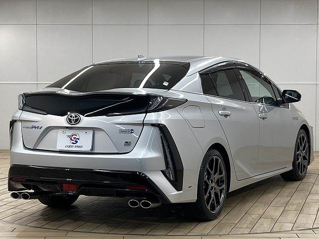 トヨタ&nbsp;プリウスPHVの画像16