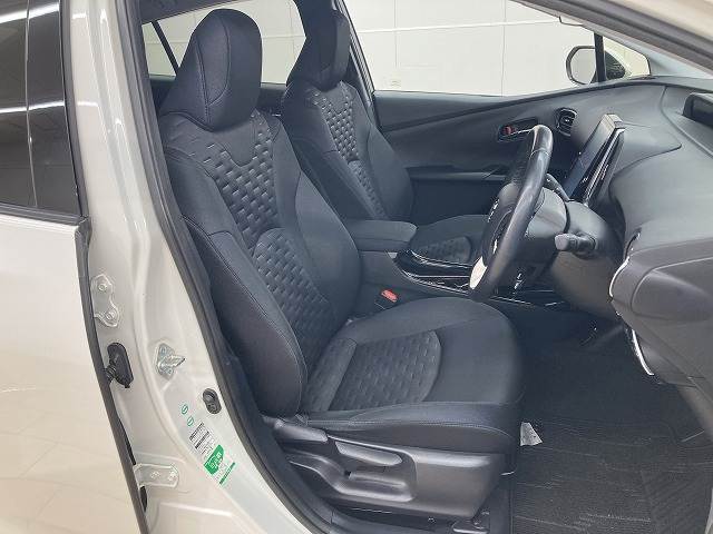 トヨタ プリウスPHVの画像5