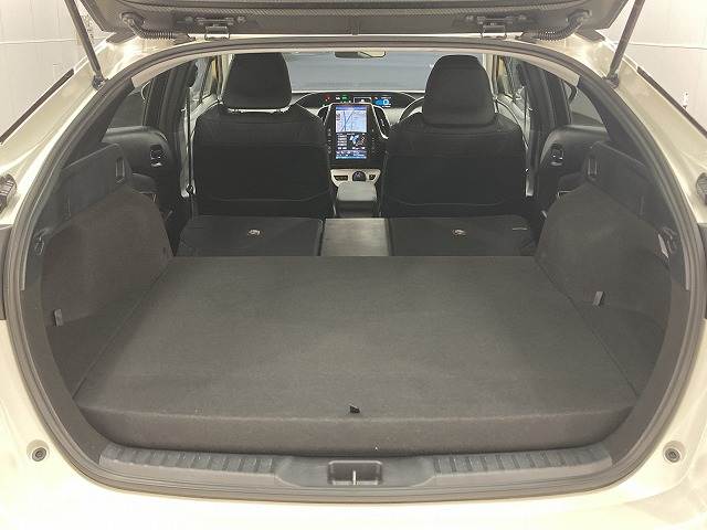 トヨタ プリウスPHVの画像13