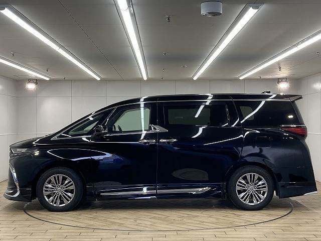 トヨタ アルファードハイブリッドの画像16