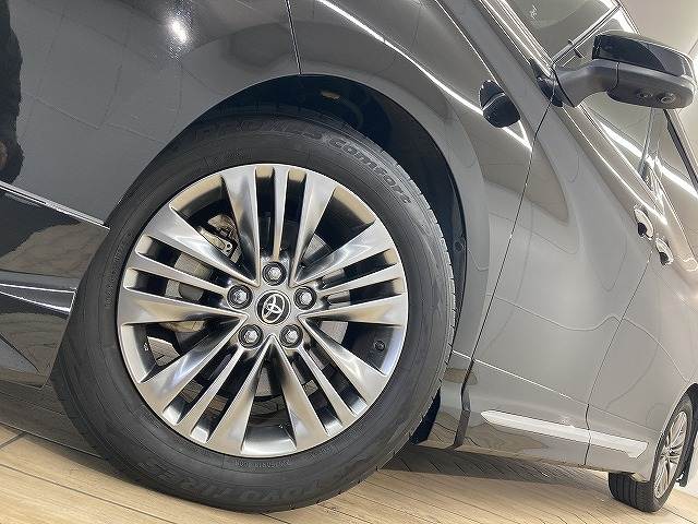 トヨタ アルファードハイブリッドの画像19