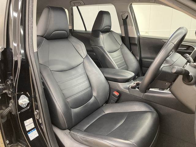 RAV4HYBRID G 内装他