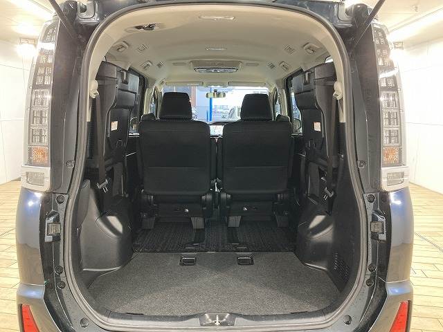 トヨタ&nbsp;ヴォクシーの画像13