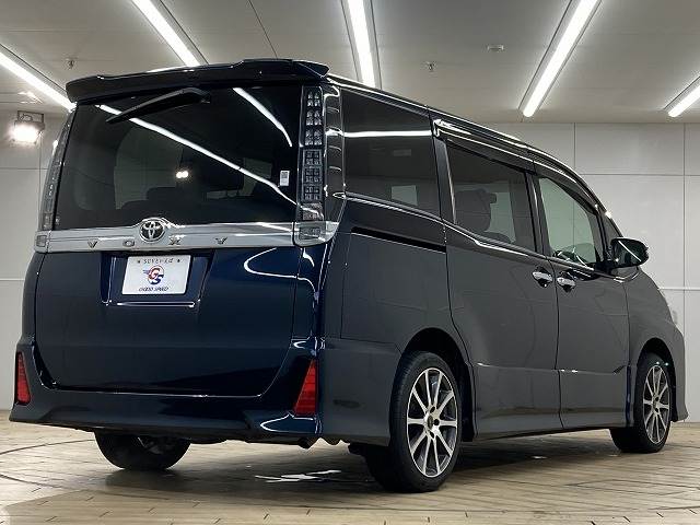 トヨタ&nbsp;ヴォクシーの画像17