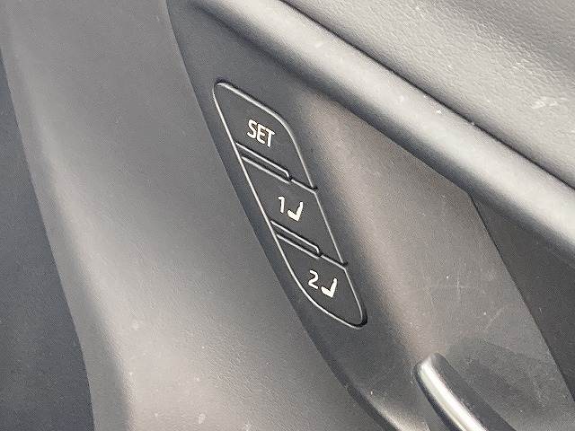 トヨタ クラウンクロスオーバーの画像10