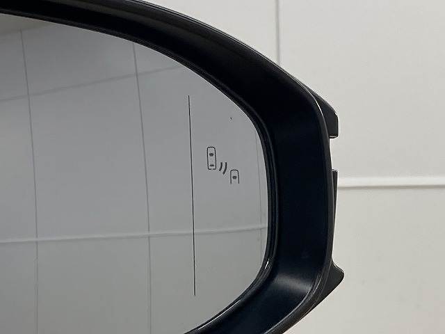 トヨタ クラウンクロスオーバーの画像12