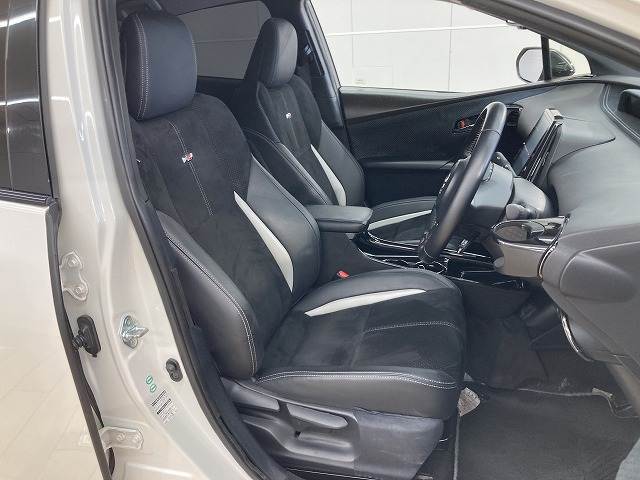 トヨタ プリウスPHVの画像5