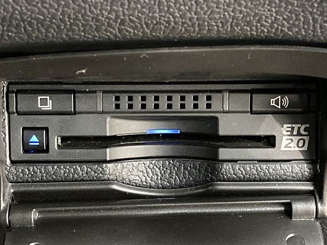 トヨタ プリウスPHVの画像12