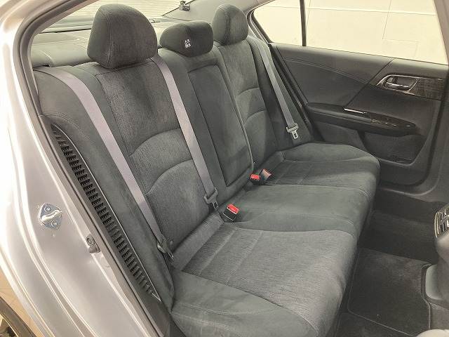 ホンダ アコードハイブリッドの画像6