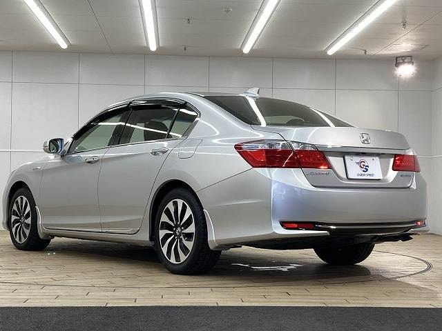 ホンダ アコードハイブリッドの画像16