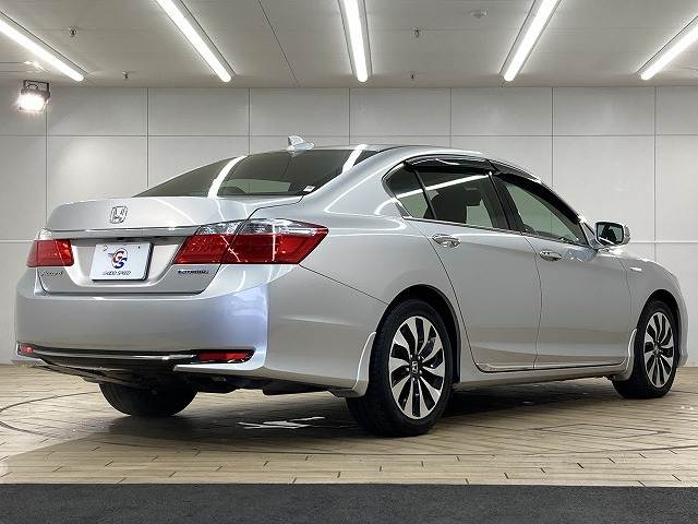 ホンダ アコードハイブリッドの画像17